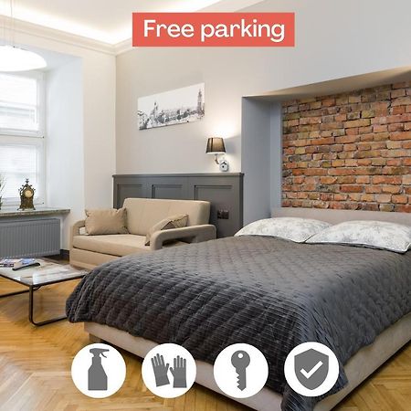 Luxury Apartment At The Main Square Tomasza Street كراكوفيا المظهر الخارجي الصورة